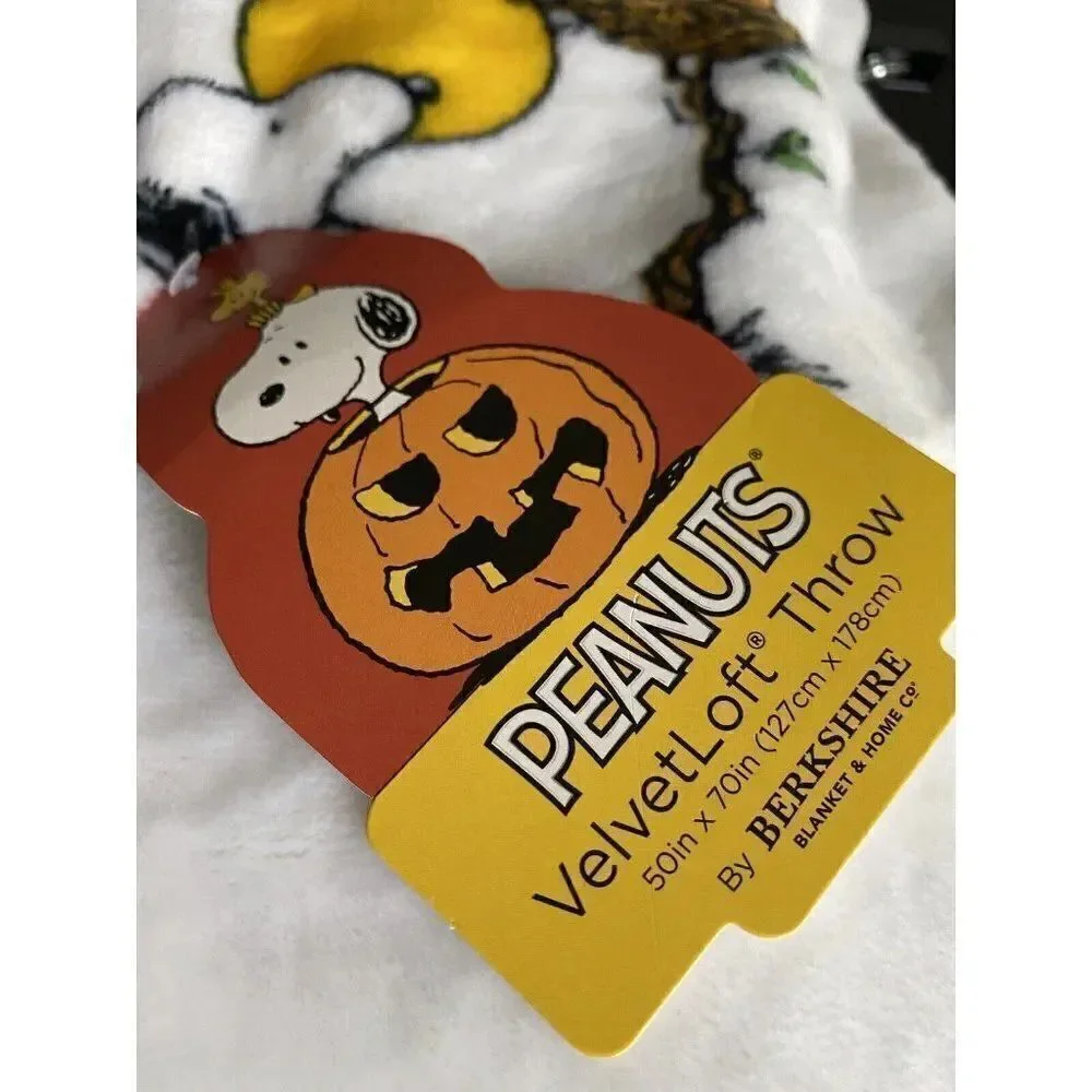 Peanuts Halloween Blanket Velvetloft Throw Jack-o-Lantern Snoopy Woodstock 50X70